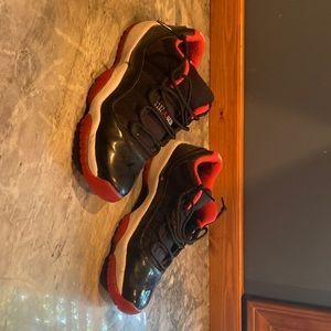 Air Jordan bred 11 lows